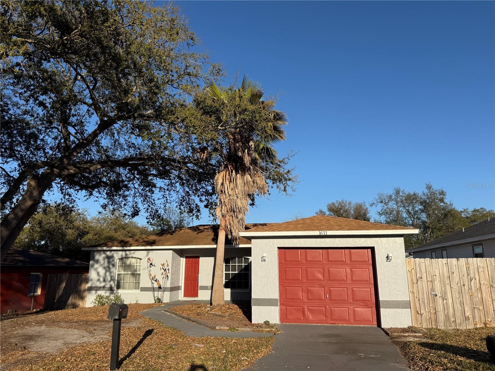 1611 Fruitwood Dr photo 1