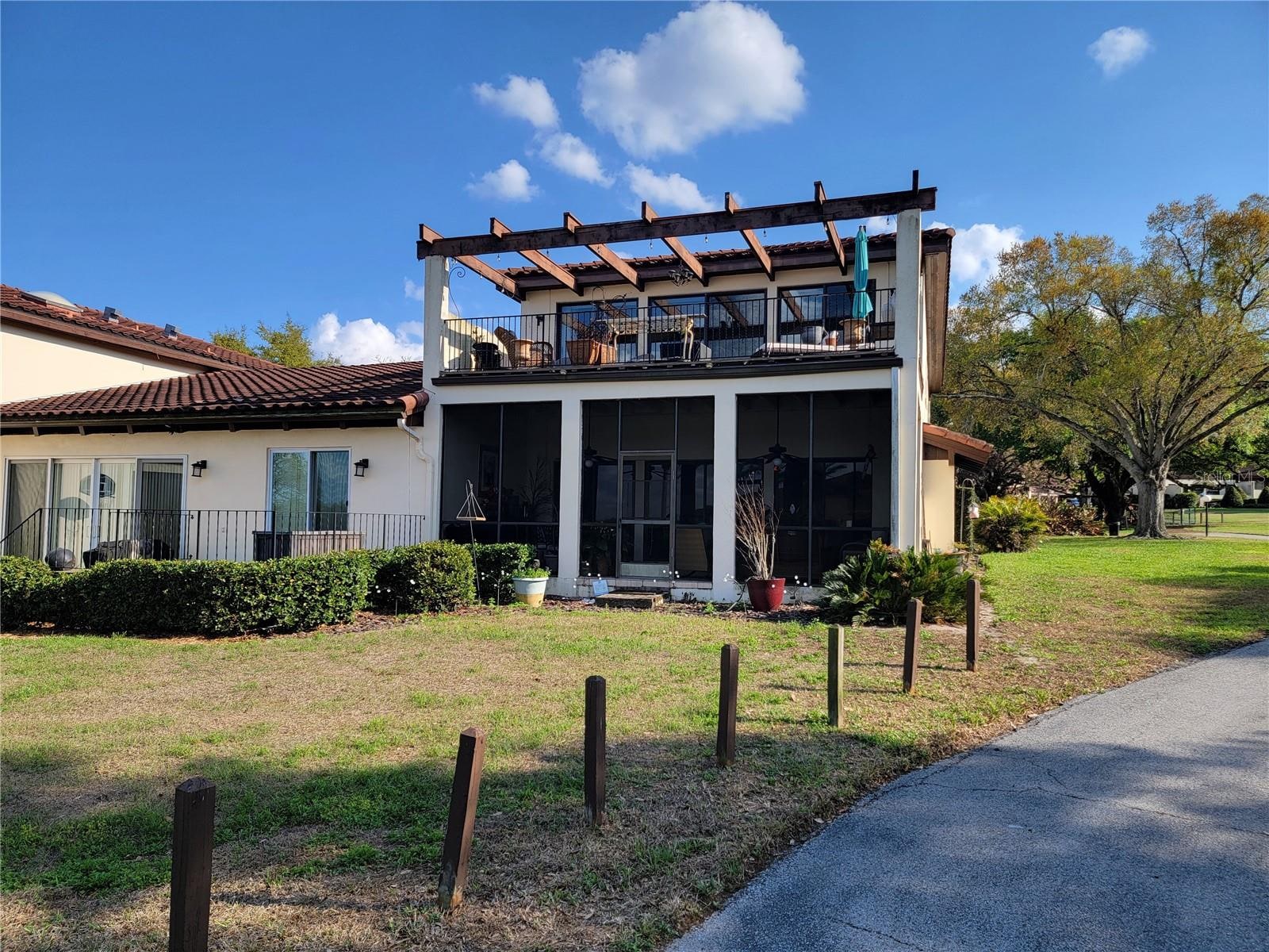 1 Casa Loma Way photo 1