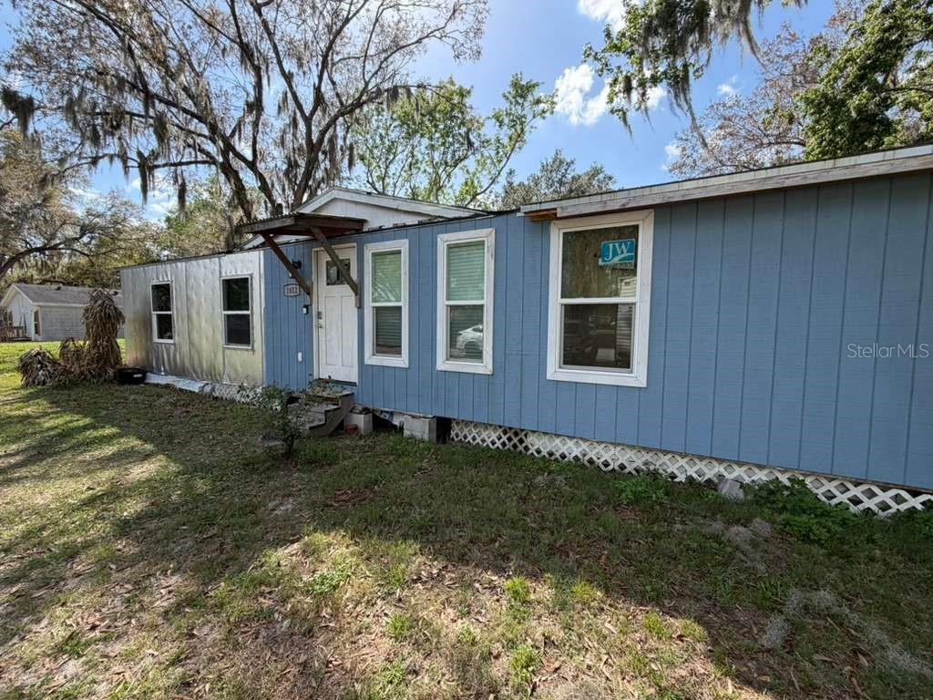 2412 Island Oaks W photo 1
