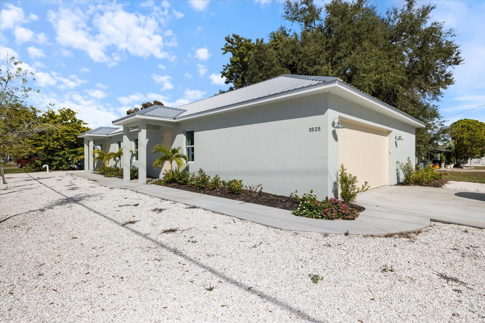 3525 McIntosh Rd photo 1