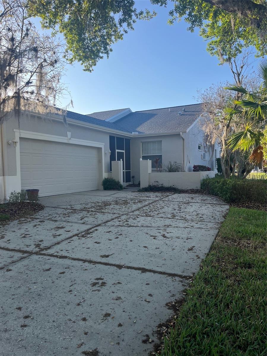 20750 Eustis Rd photo 1