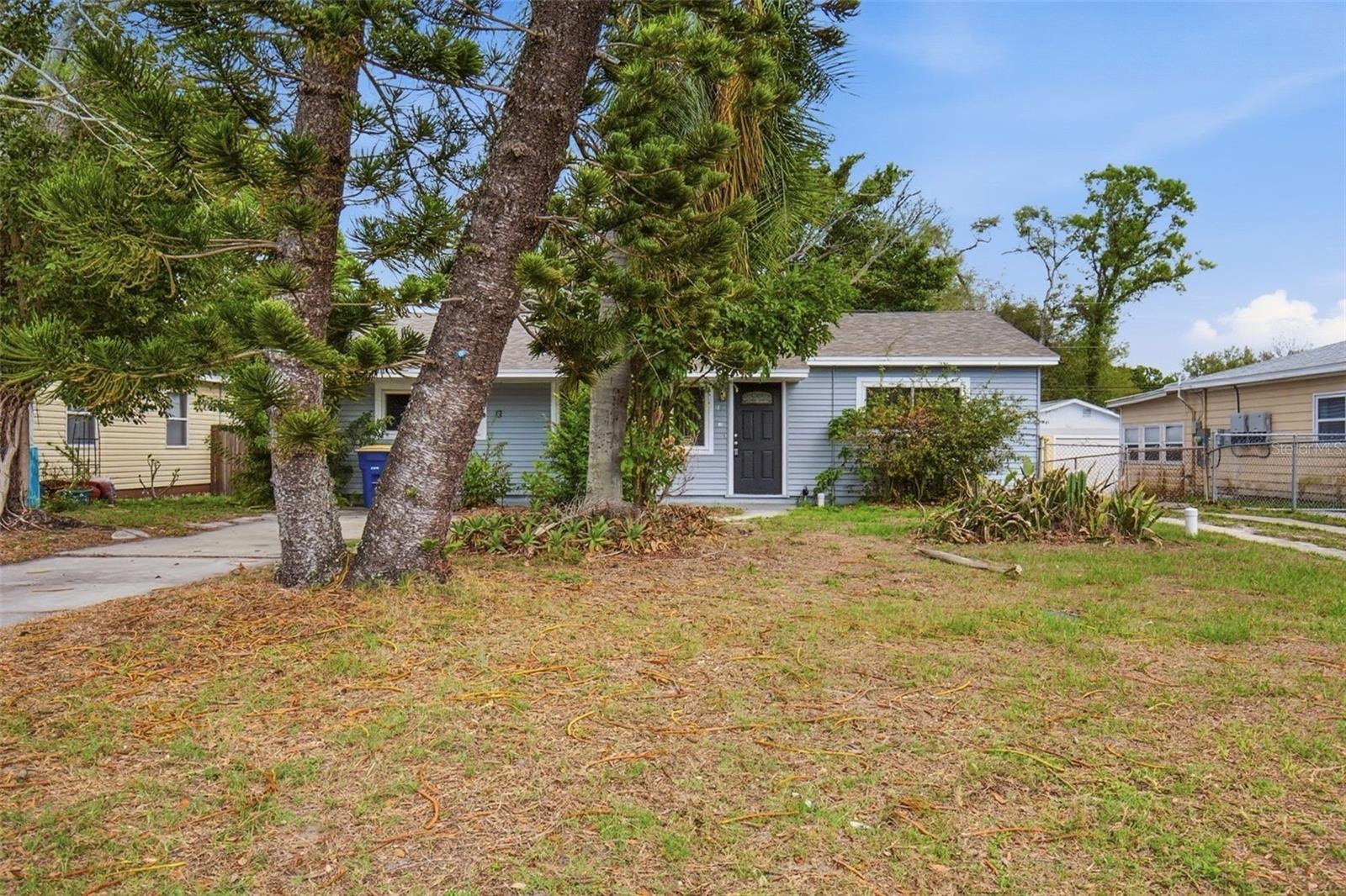 1477 S Prescott Ave photo 1