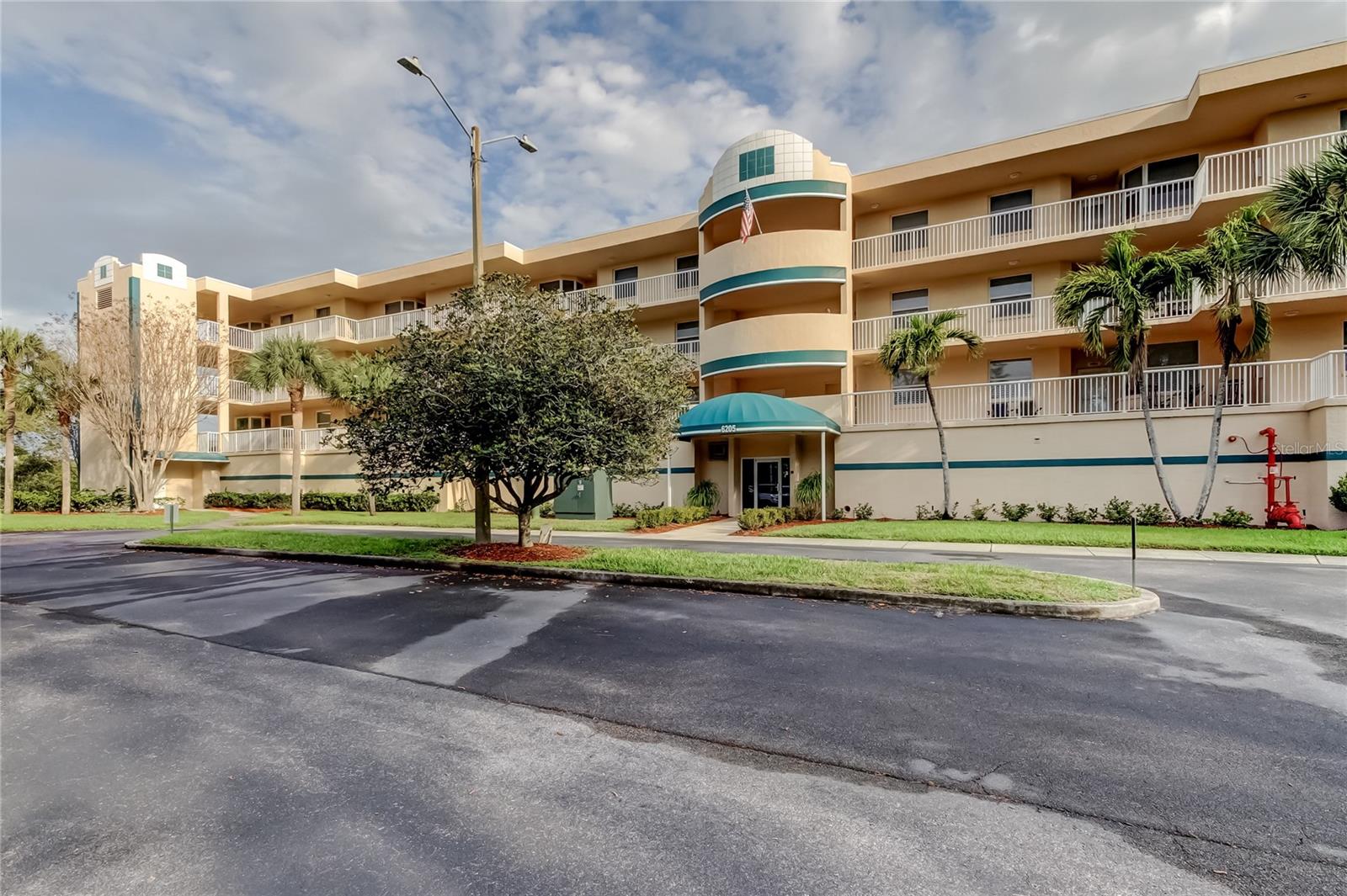 6205 Shoreline Dr #1304 photo 1