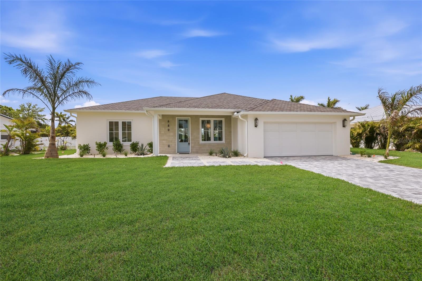 680 Key Royale Dr photo 1