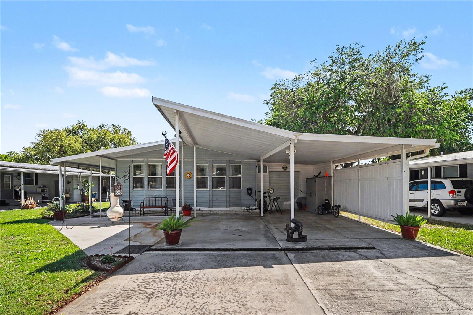 2055 S Floral Ave #322 photo 1