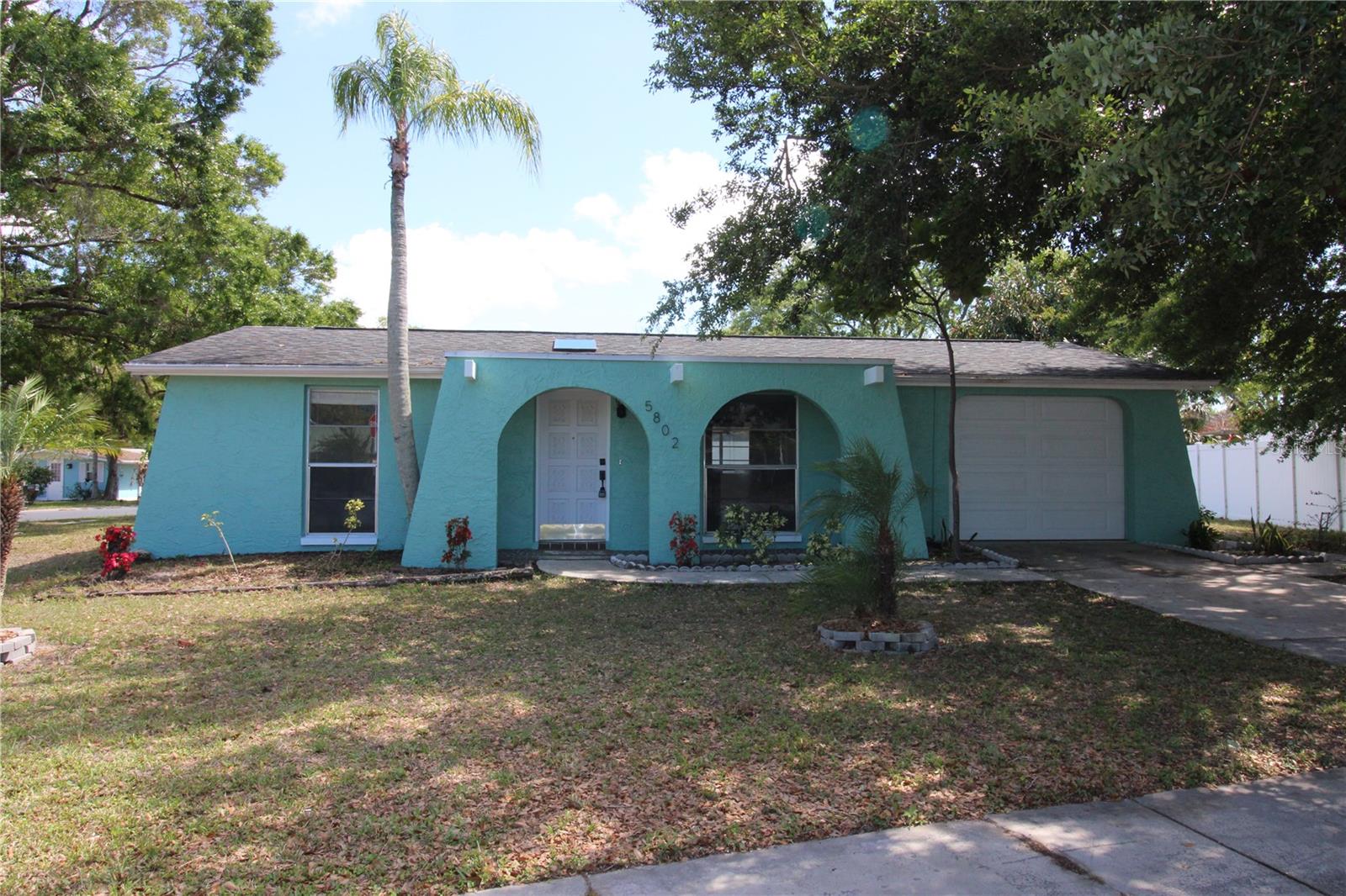 5802 Greenwood Way photo 1