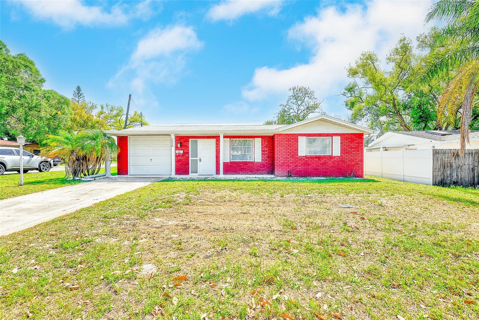 4936 Uranus Ave photo 1