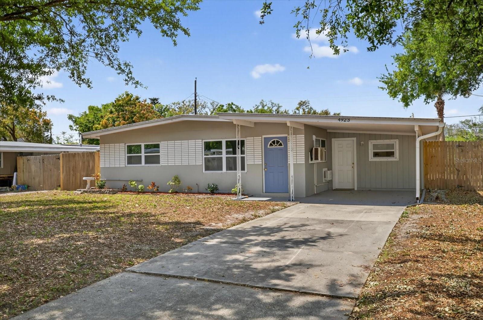4923 Azalea Dr photo 1