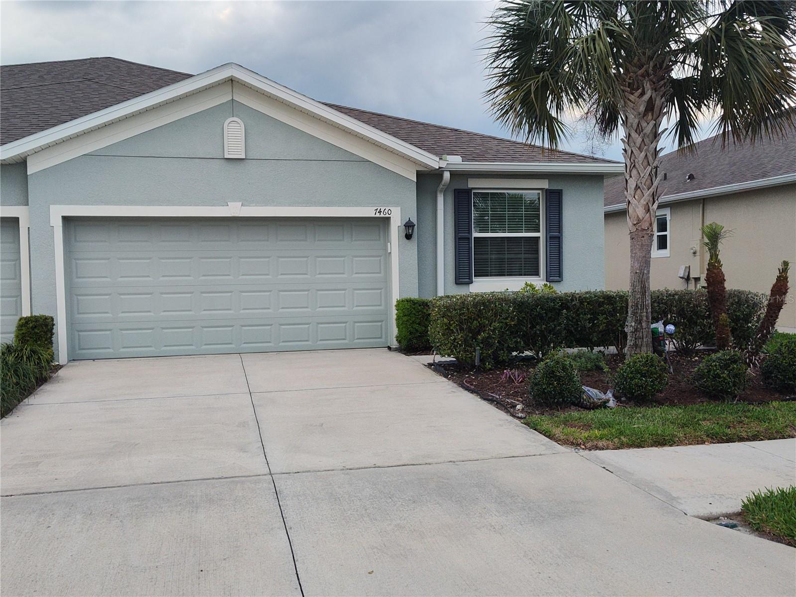 7460 Stonebrook Cir photo 1