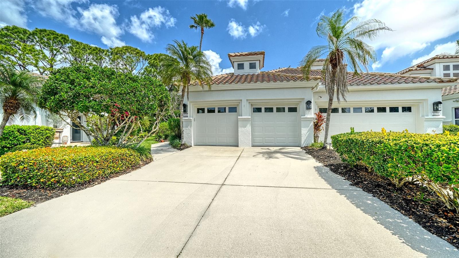 4141 Entrada CT photo 1