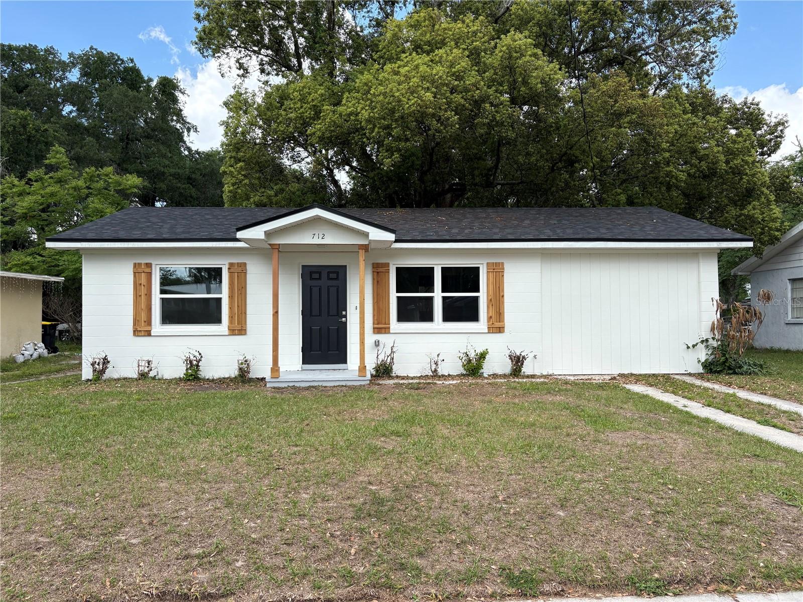 712 Pilaklakaha Ave photo 1