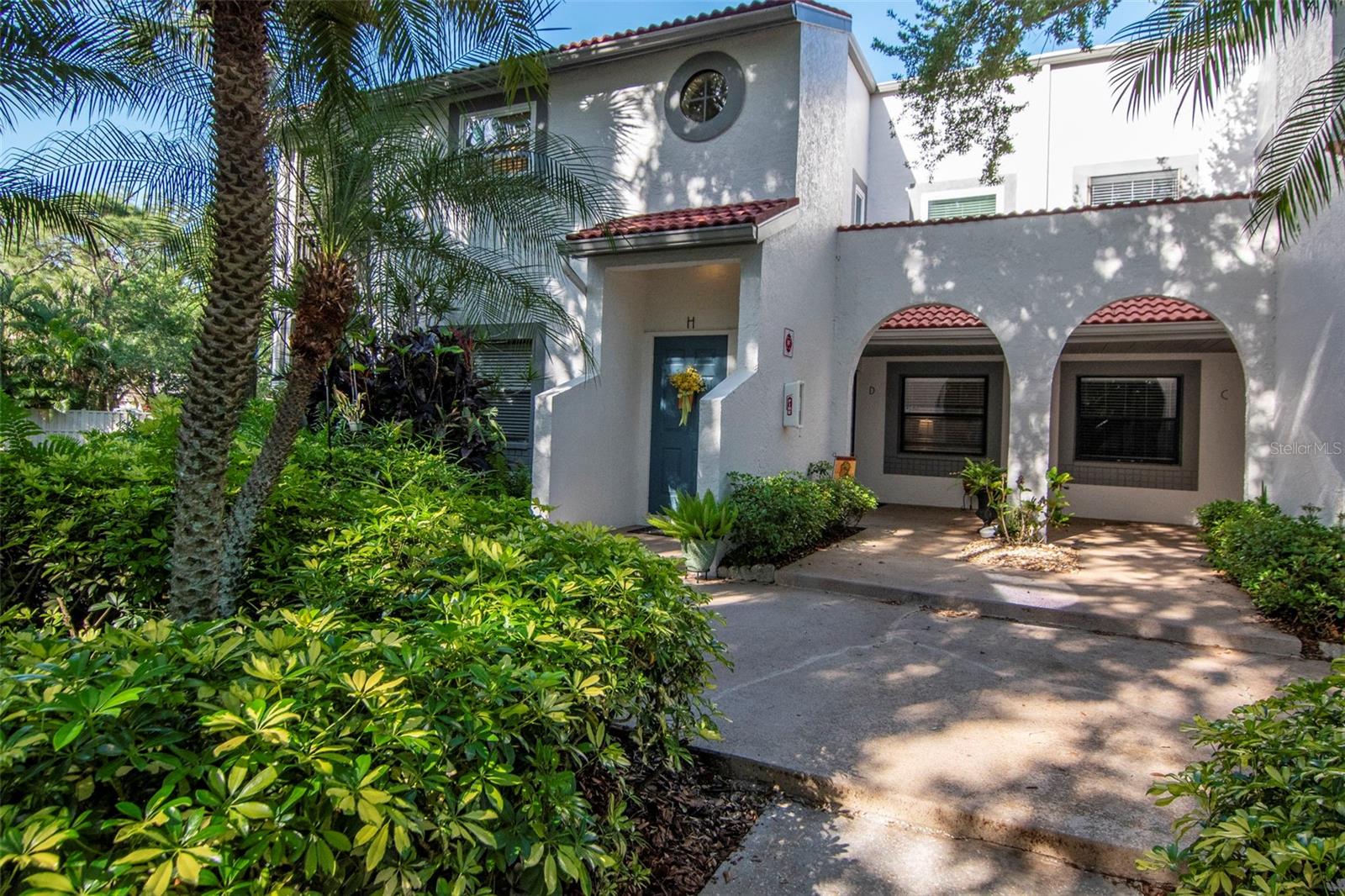 484 Santa Cruz Pl NE #H photo 1