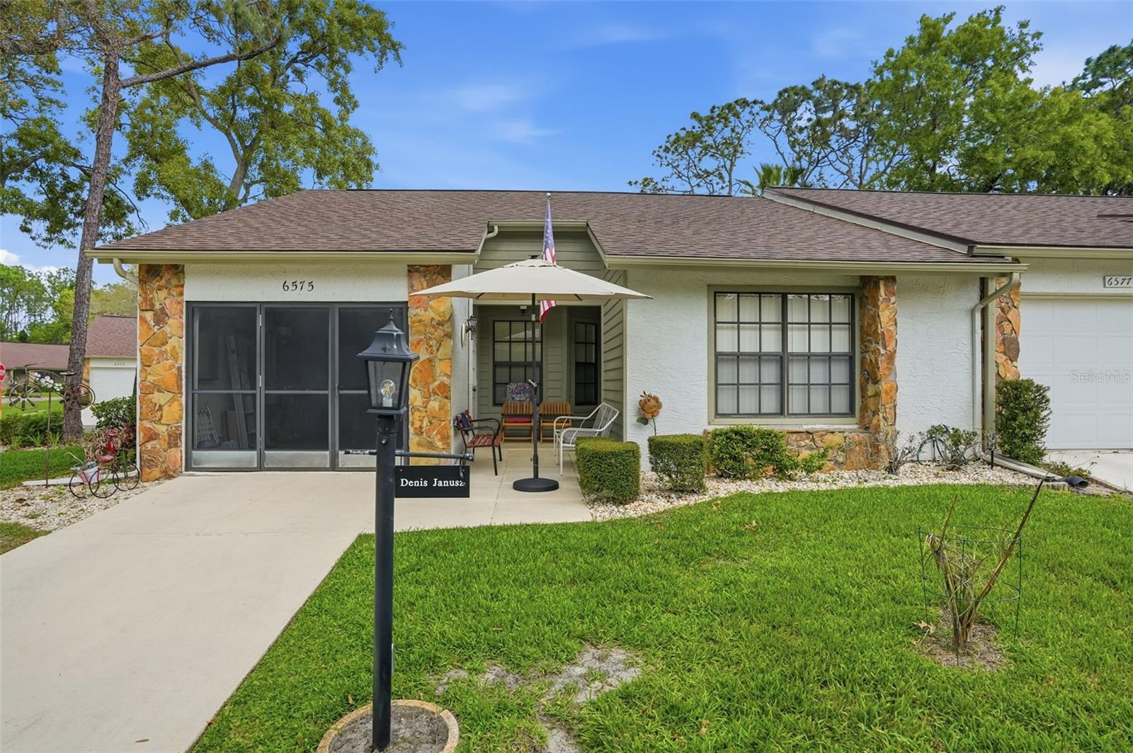 6575 Brambleleaf Dr photo 1