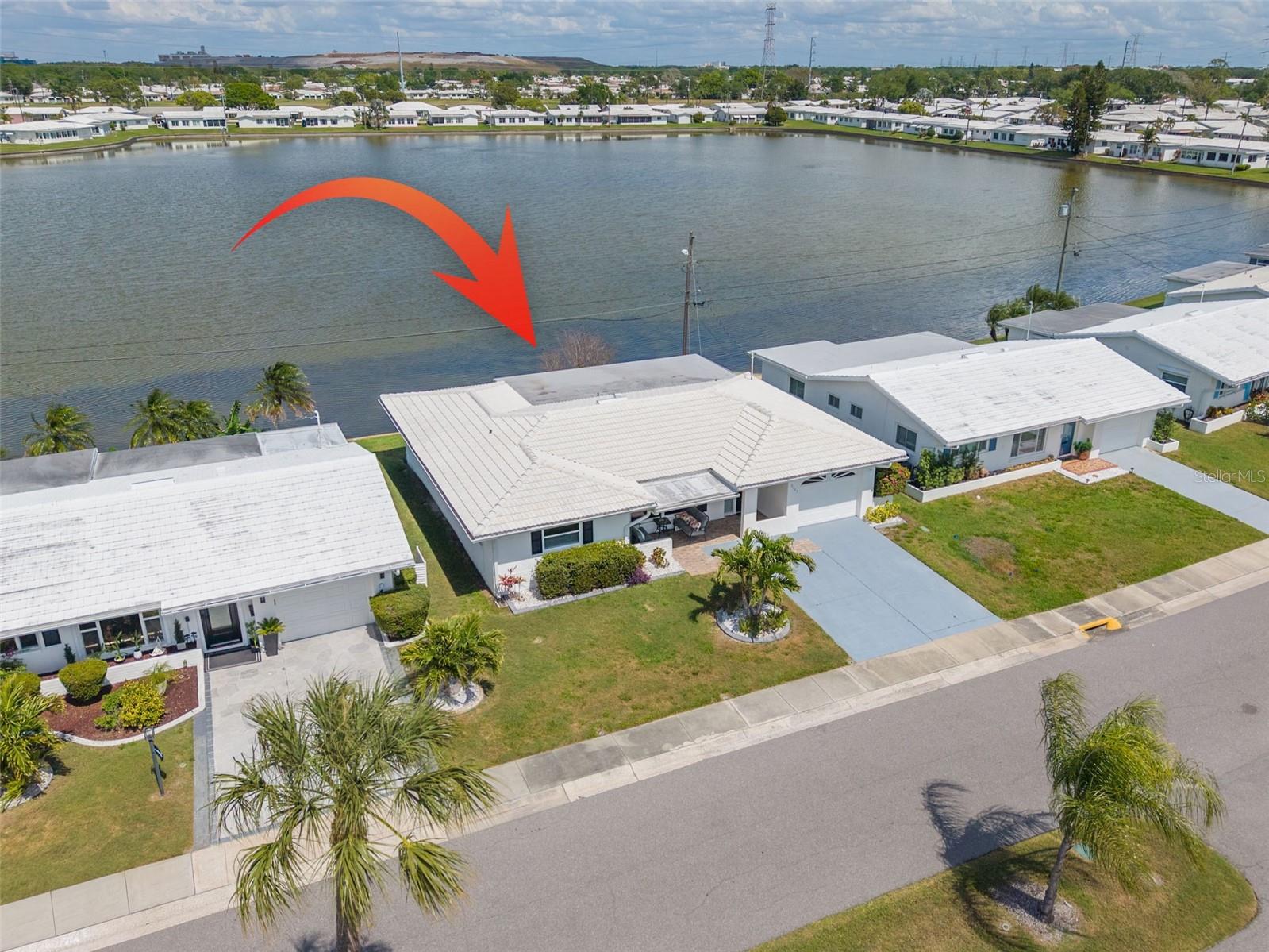 9705 Mainlands Blvd W photo 1