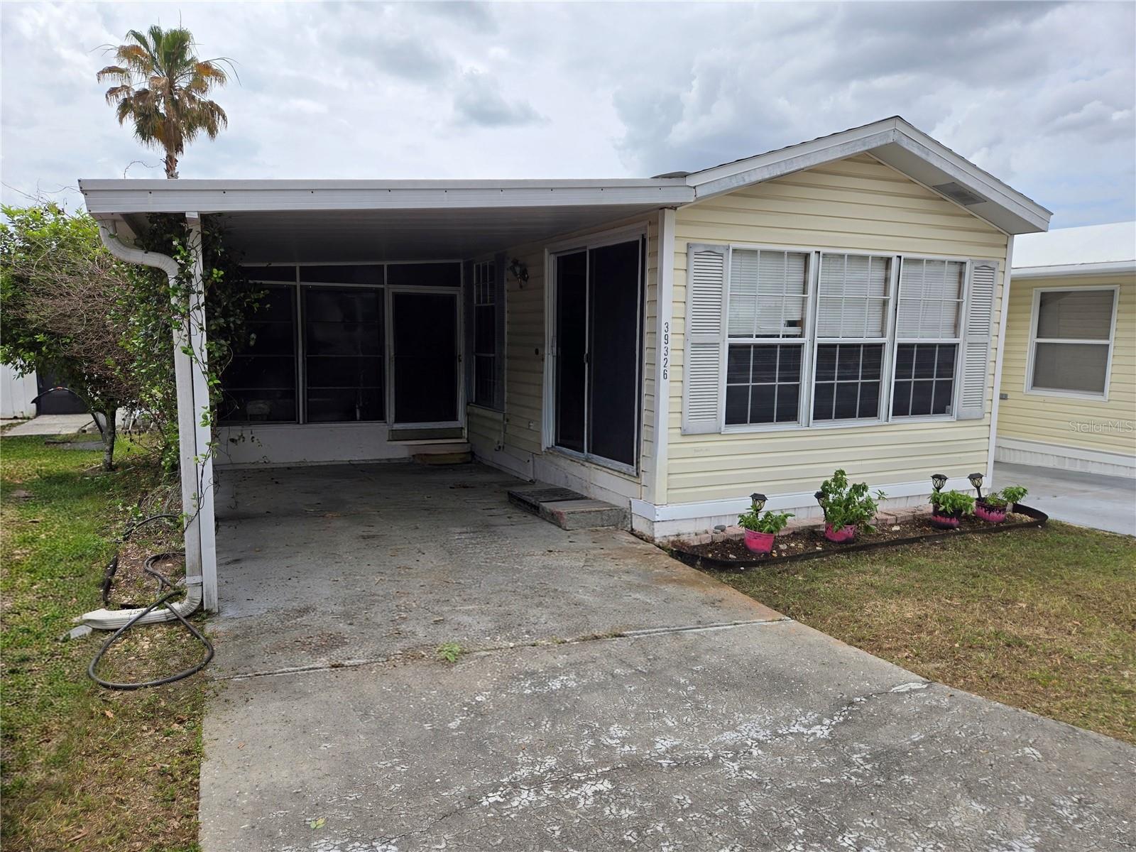39326 Recess Dr photo 1