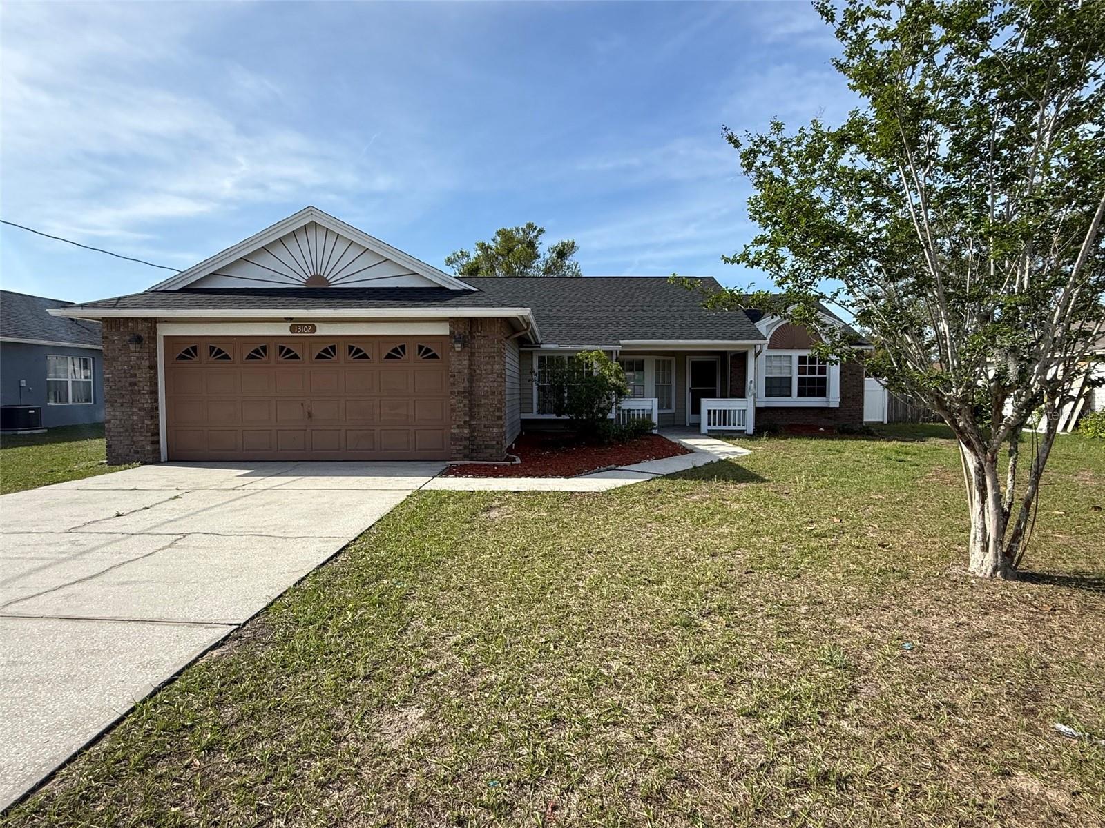 13102 Linden Dr photo 1