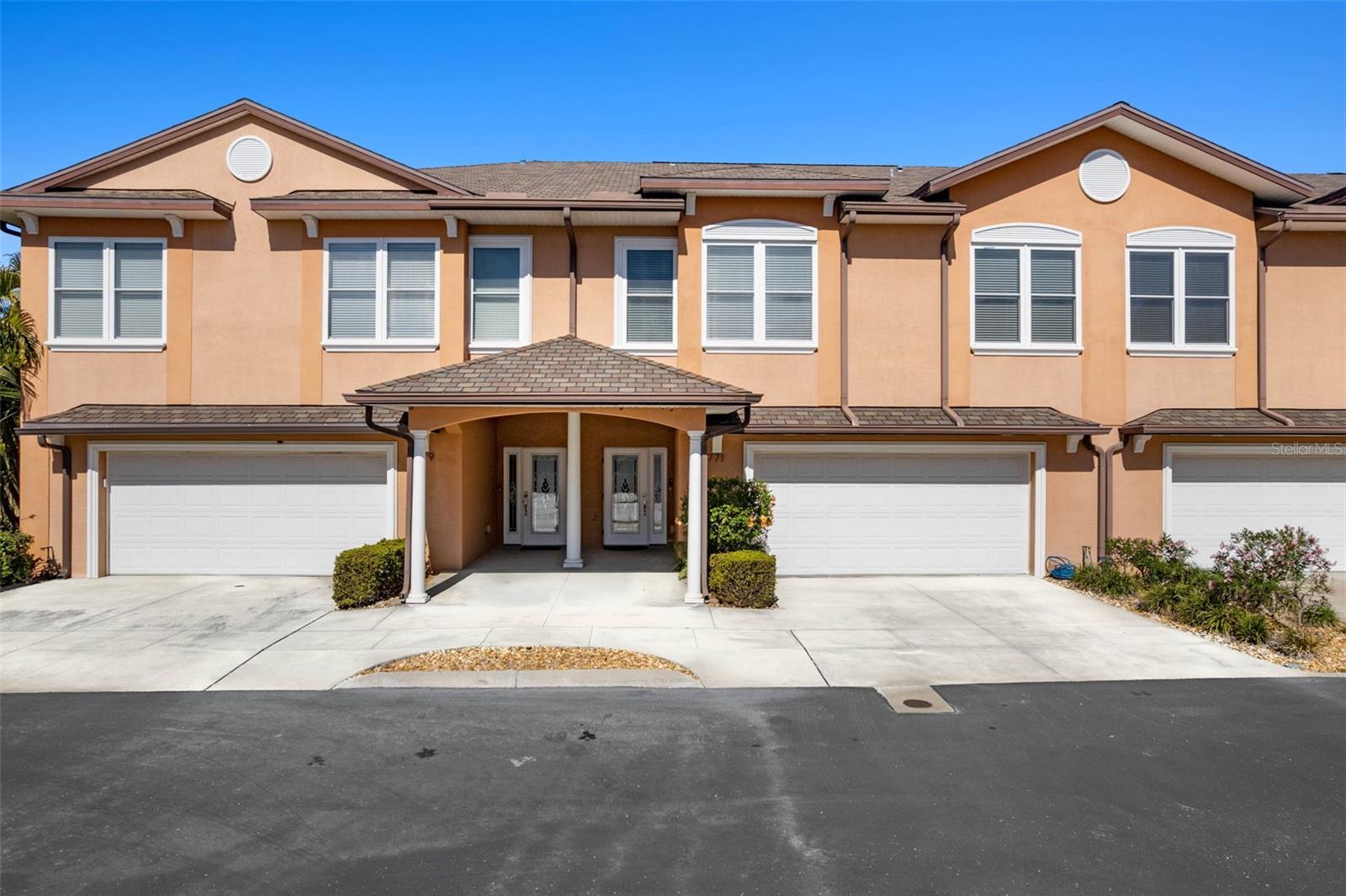 771 Date Palm Ln photo 1