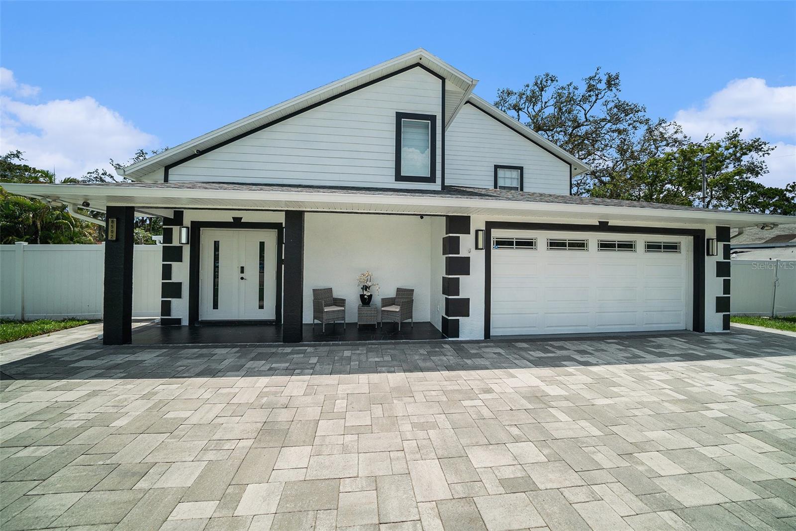 8502 May St photo 1