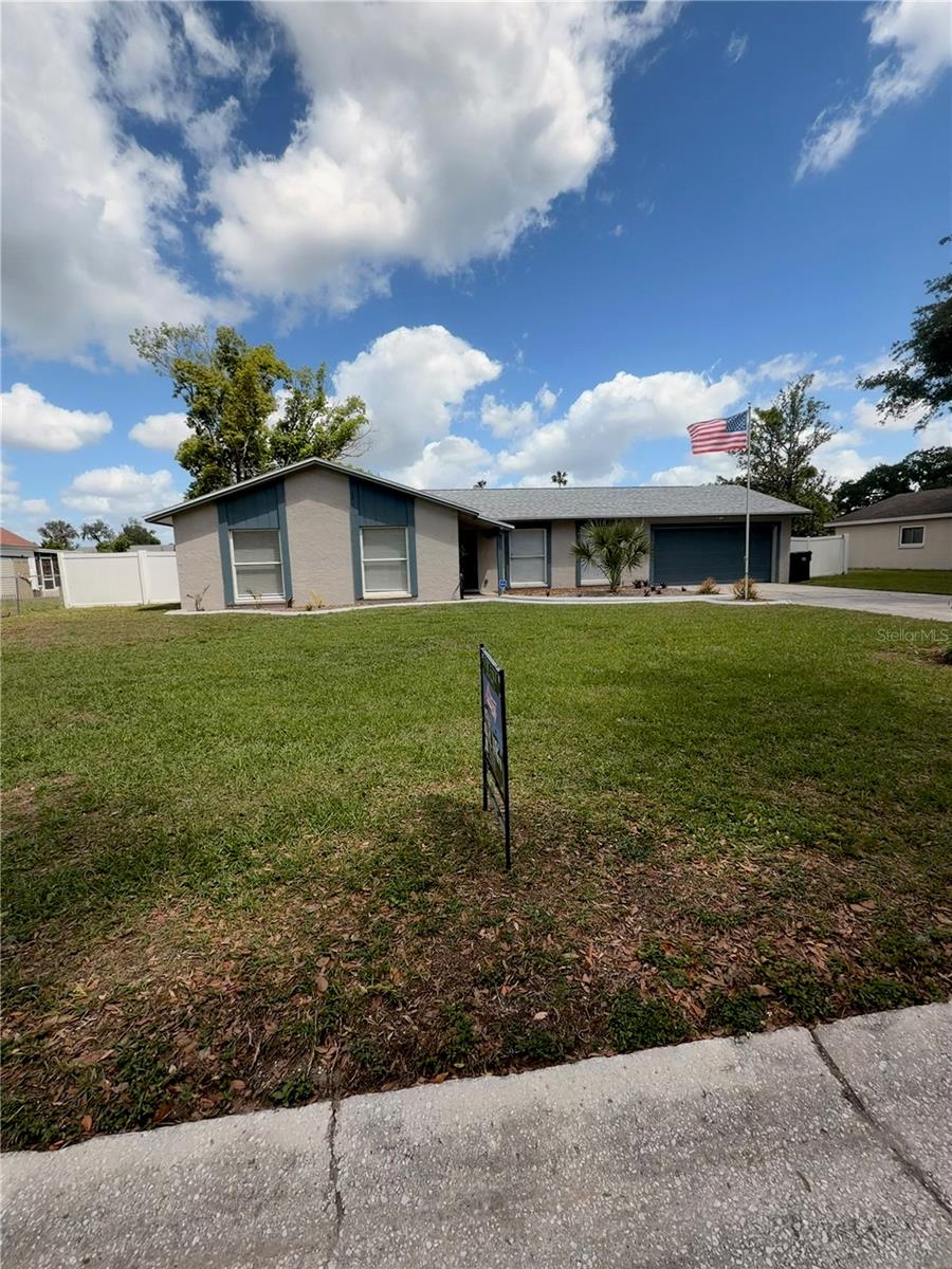 1210 Lady Elaine Dr photo 1