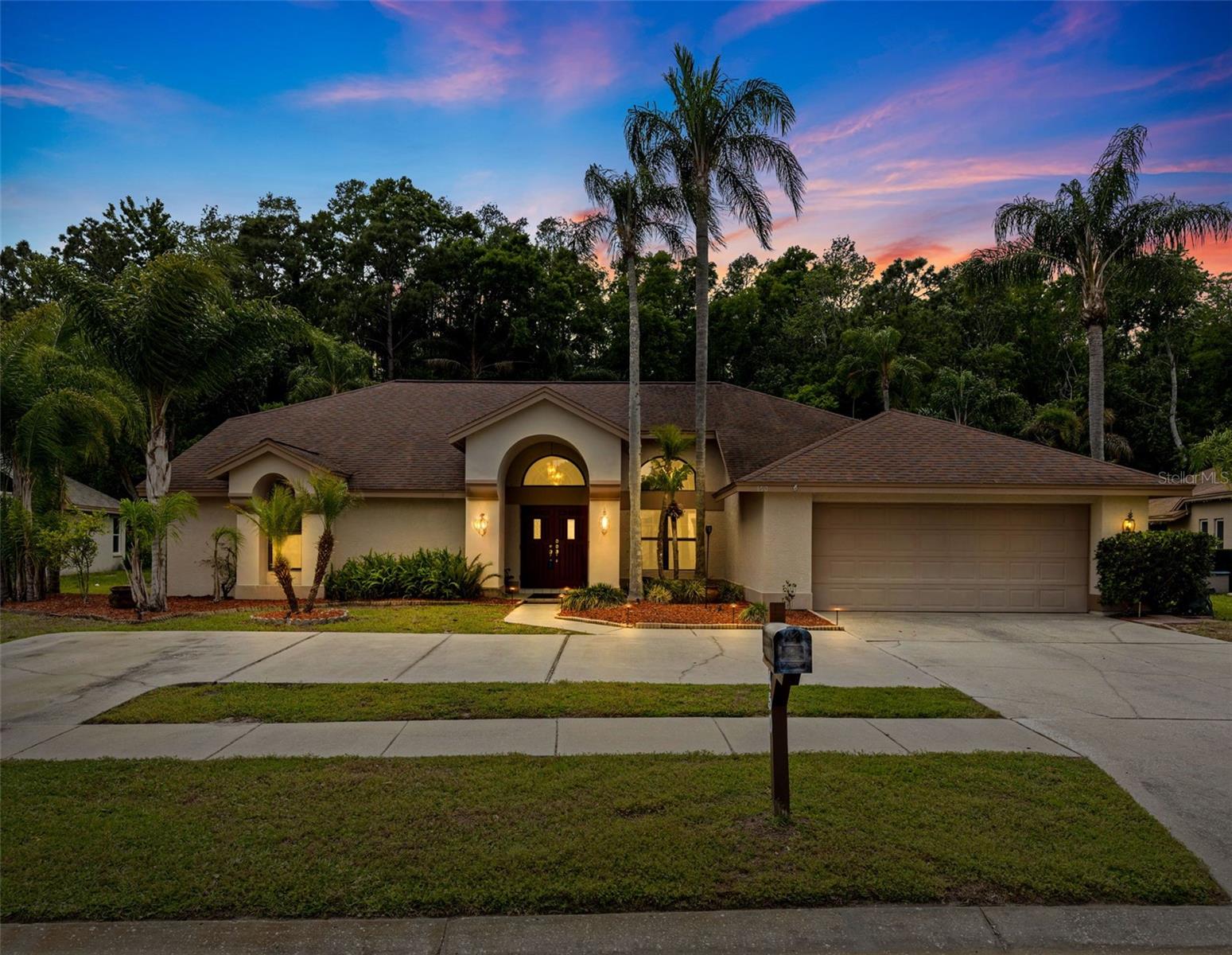 450 Waterford Cir E photo 1