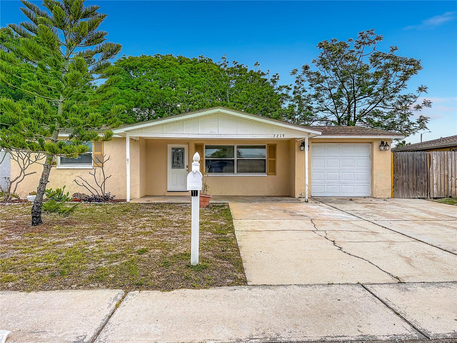 7219 Gulf Highlands Dr photo 1