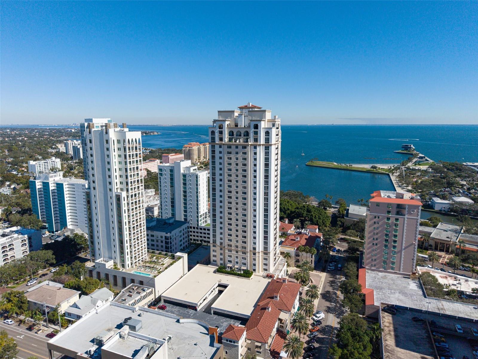 300 Beach Dr NE #2604 photo 1