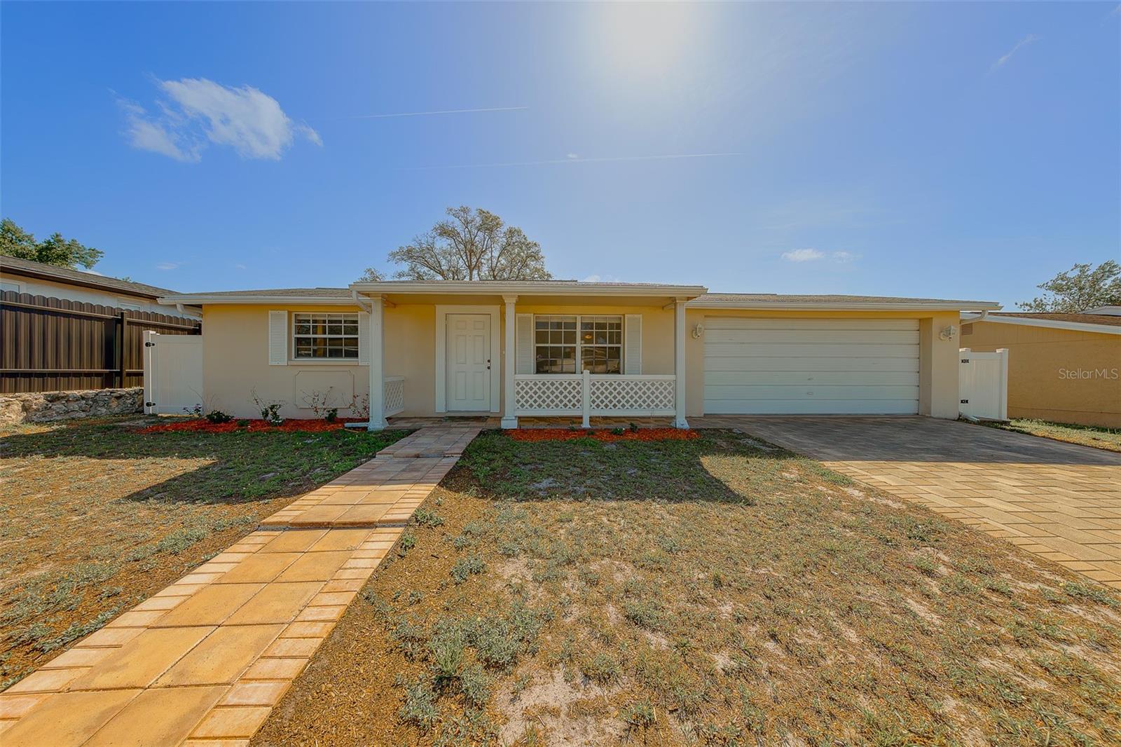 9830 Rainbow Ln photo 1