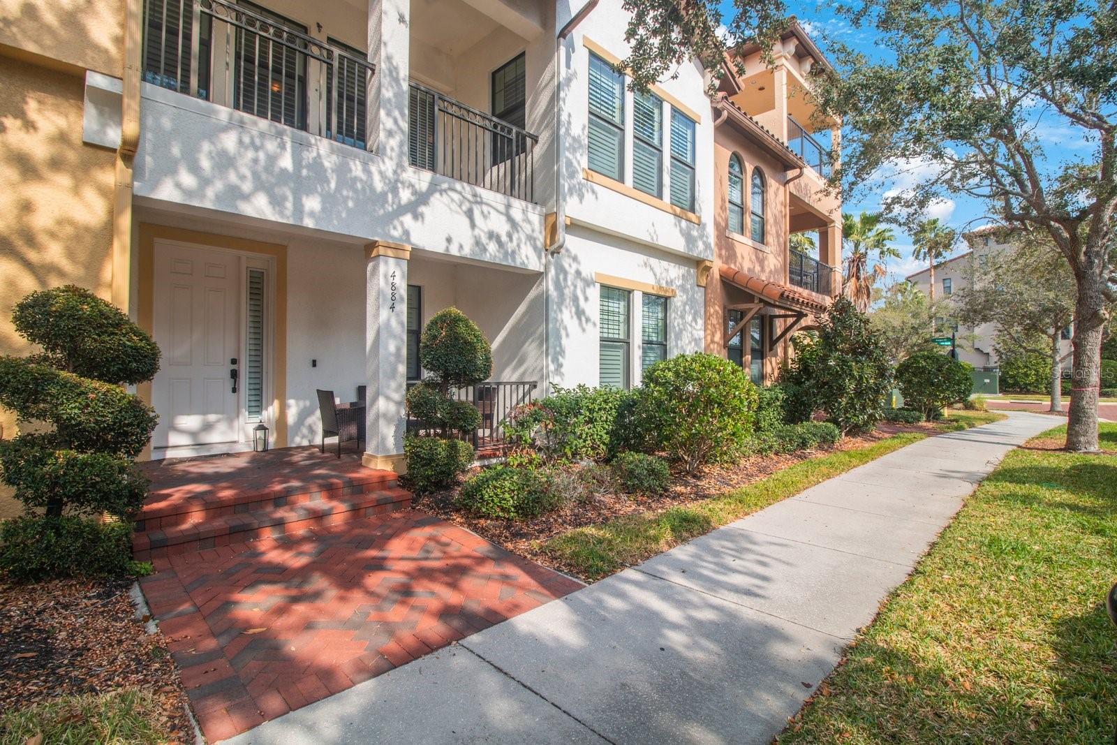 4884 Yacht Club Dr photo 1