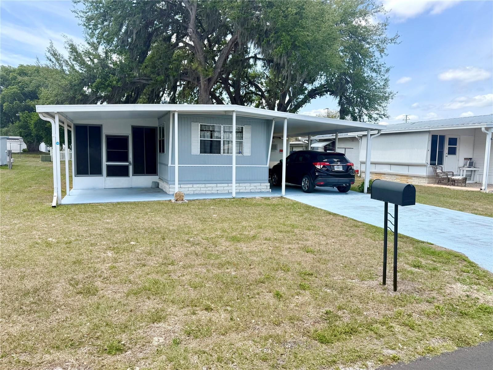 4513 Autumn Palm Dr photo 1