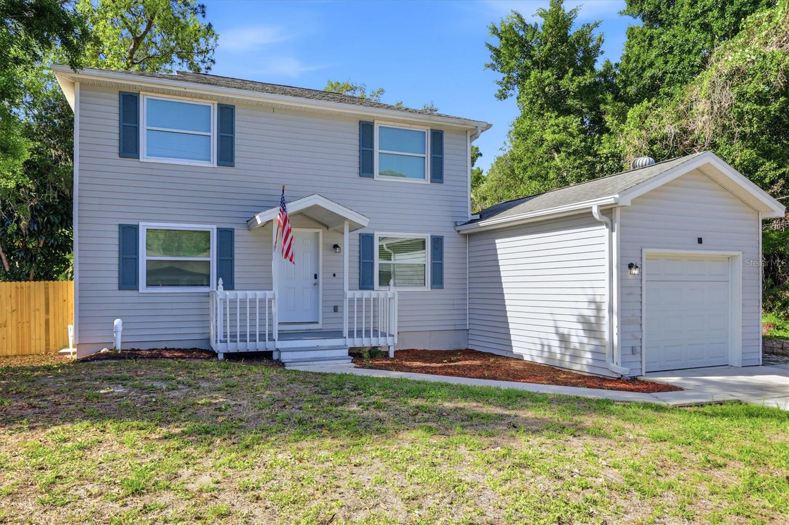 2852 Nassau St photo 1