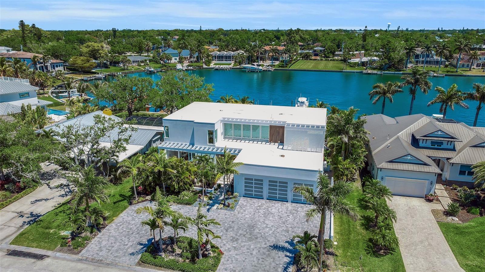 3631 San Remo Ter photo 1
