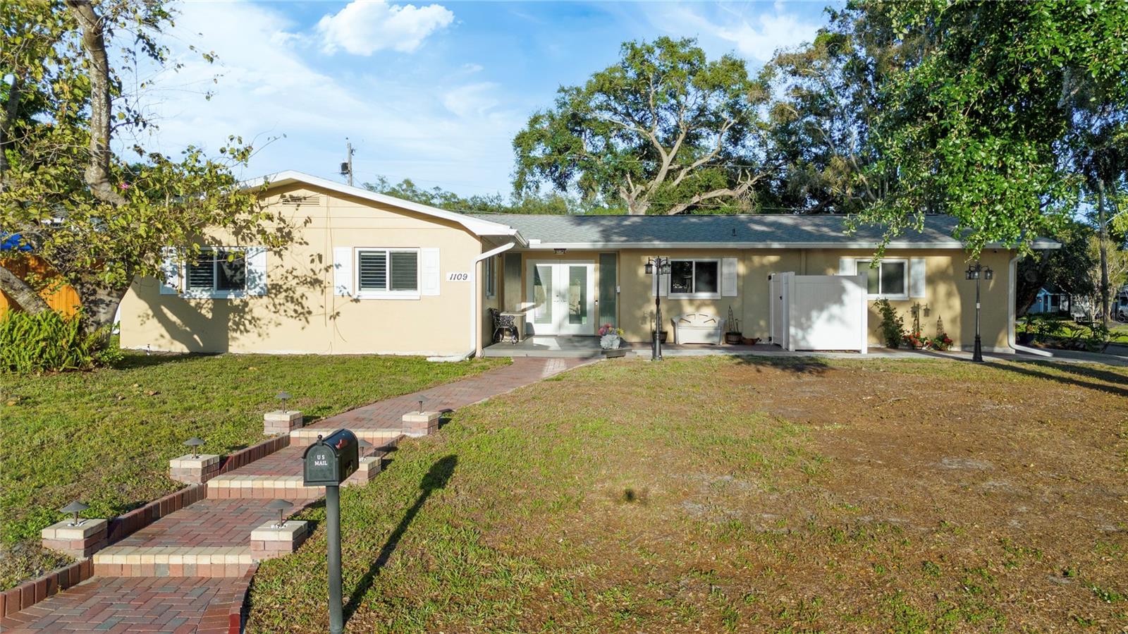 1109 S San Remo Ave photo 1