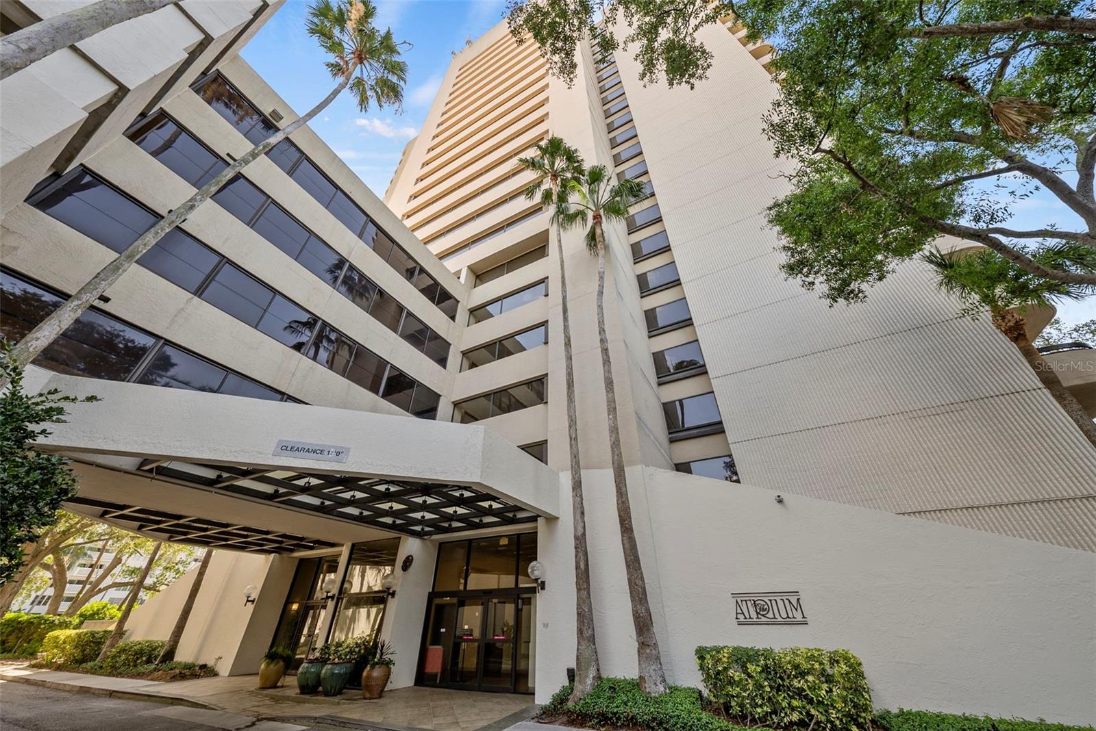 2413 Bayshore Blvd #803