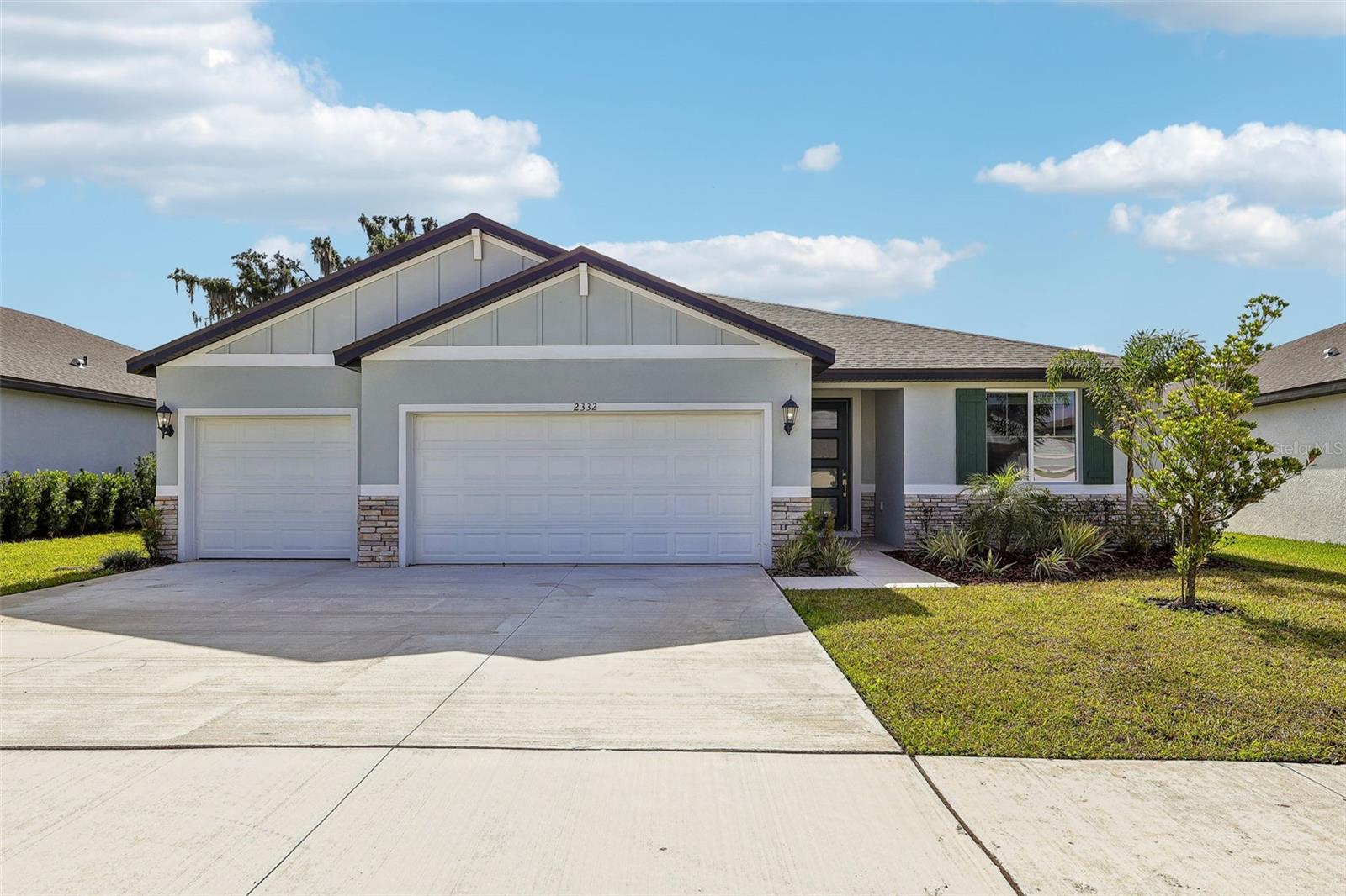 2332 Citrus Bloom Dr photo 1