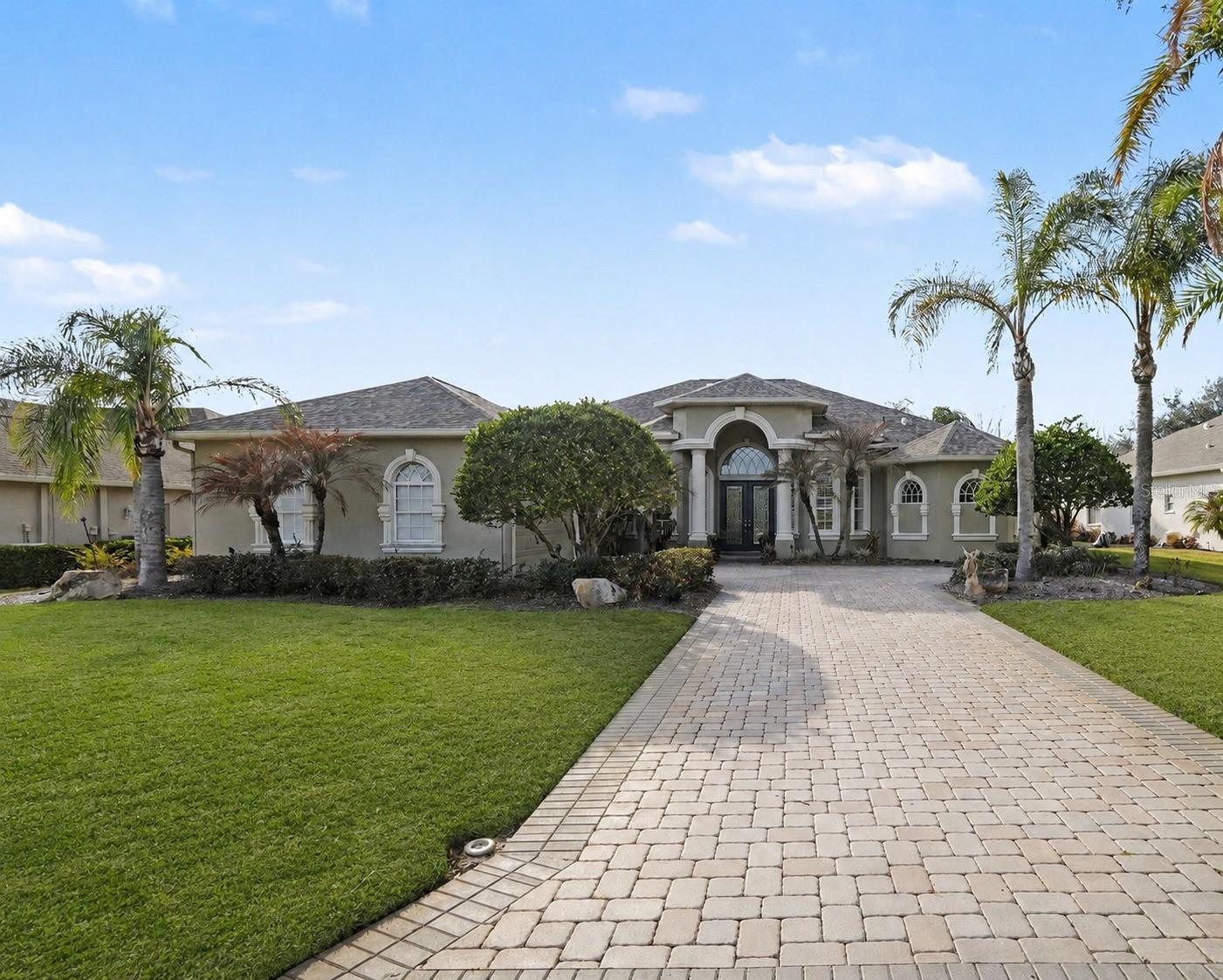 13137 Thoroughbred Dr photo 1