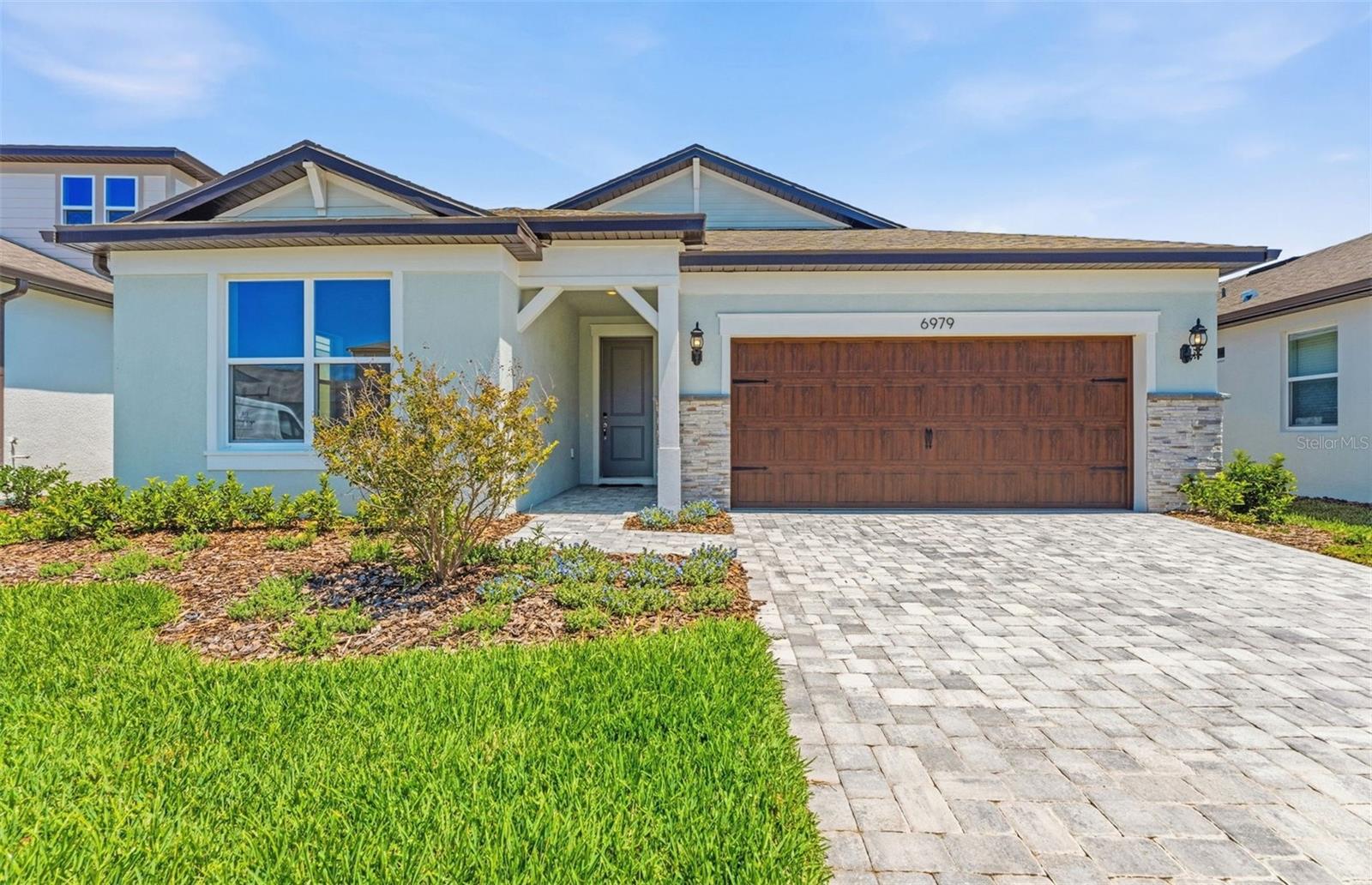 6979 Depue Dr photo 1