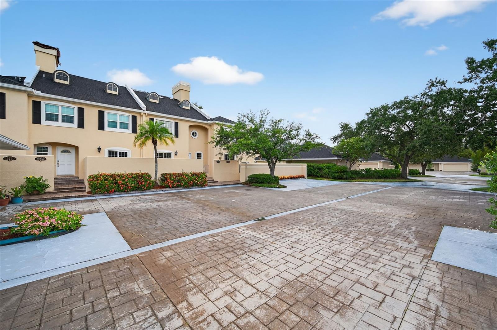13734 Marseilles CT photo 1