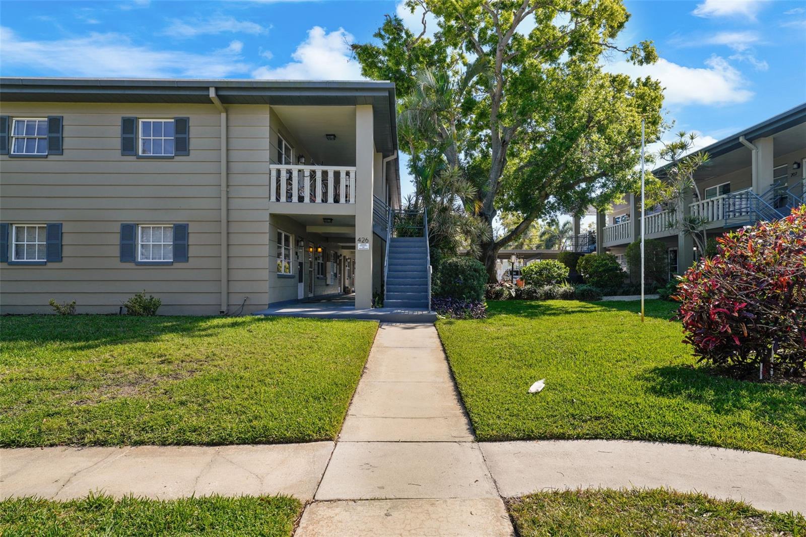 426 32nd Ave N #102E photo 1