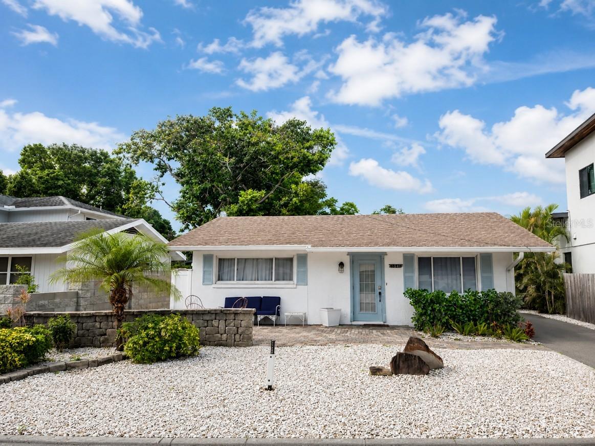2442 Wood St photo 1