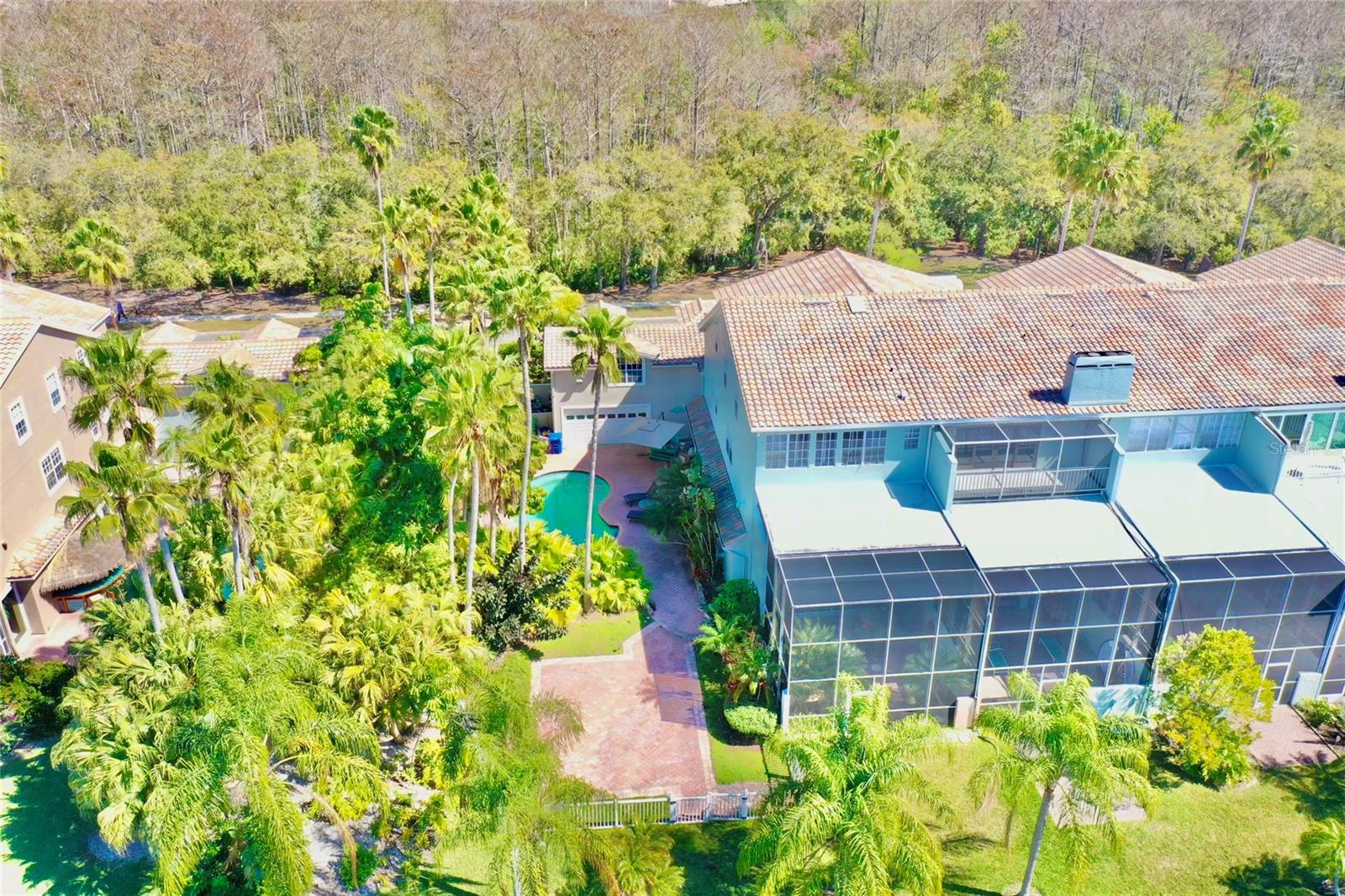 1648 Lago Vista Blvd
