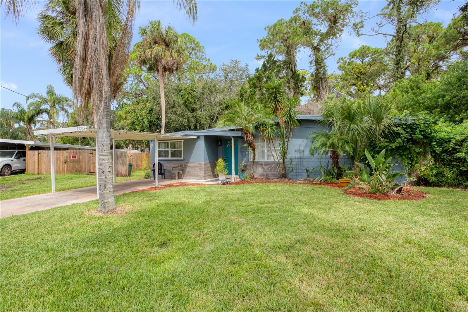 7329 Royal Palm Dr