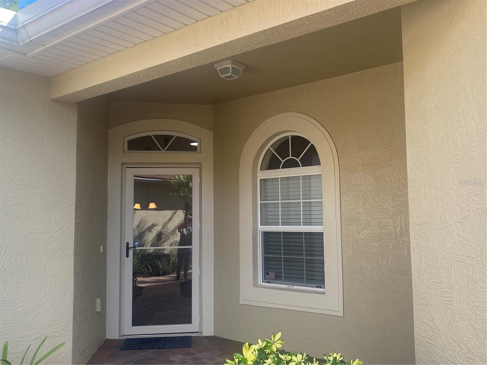 1561 Vienna Square Dr