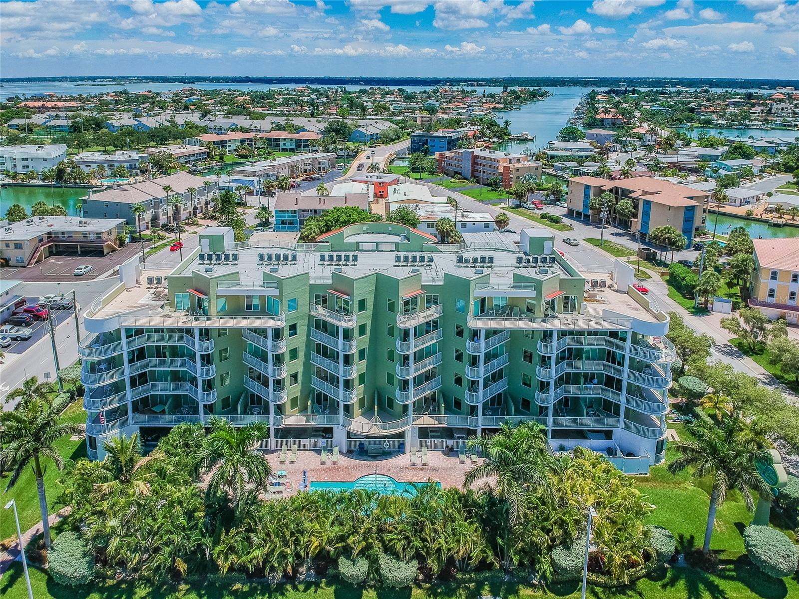 11605 Gulf Blvd #502