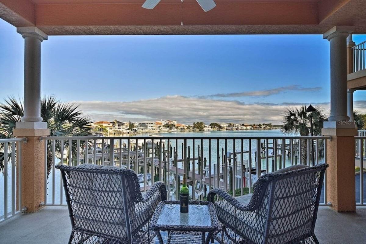 530 S Gulfview Blvd #205 photo 1