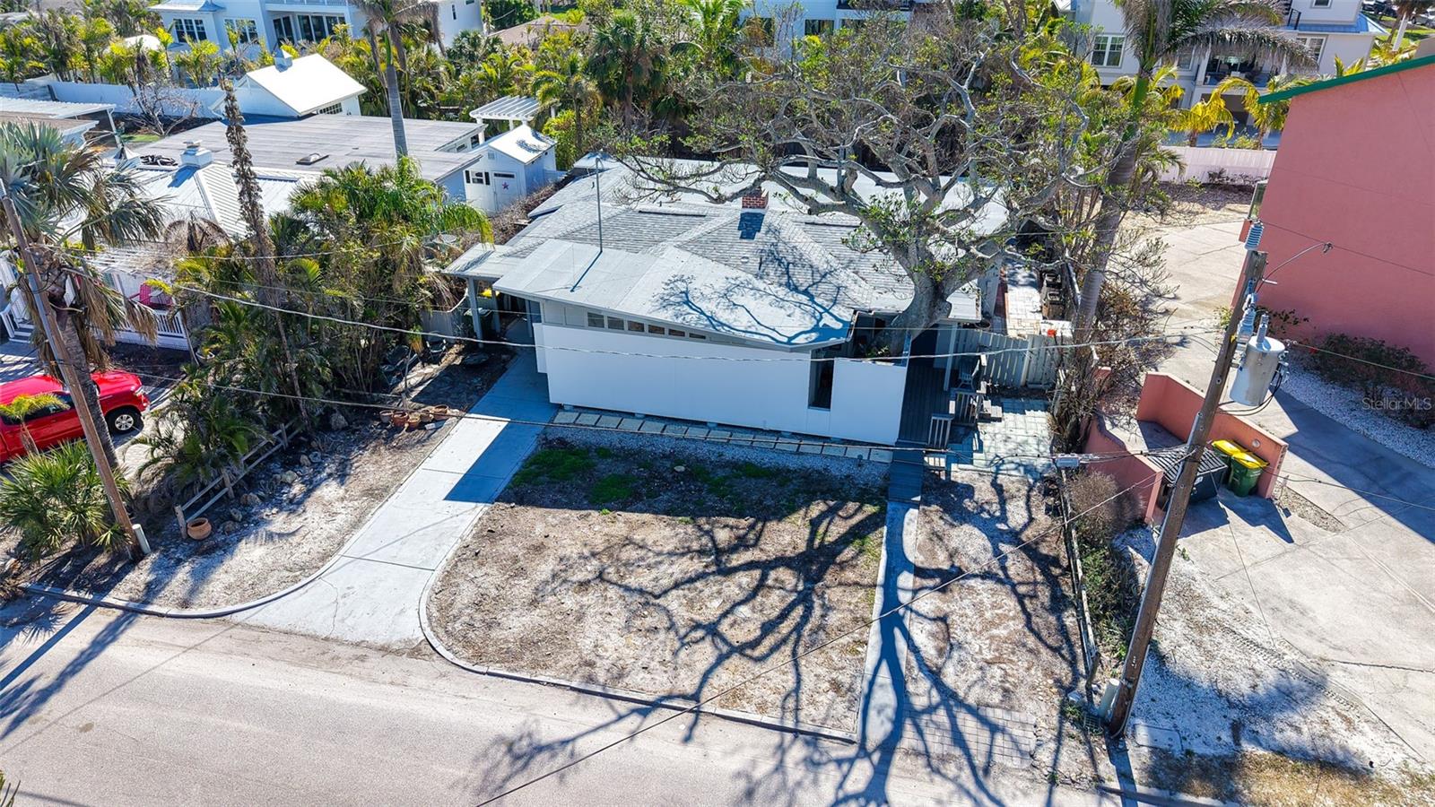 132 Harrison Dr photo 1