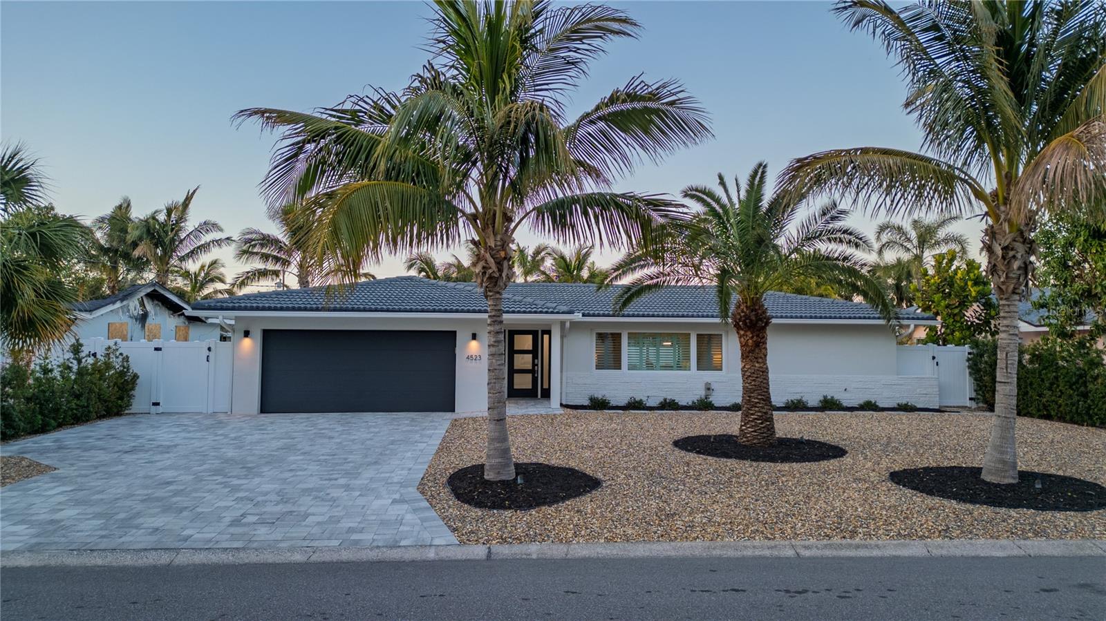 4523 Clearwater Harbor Dr S