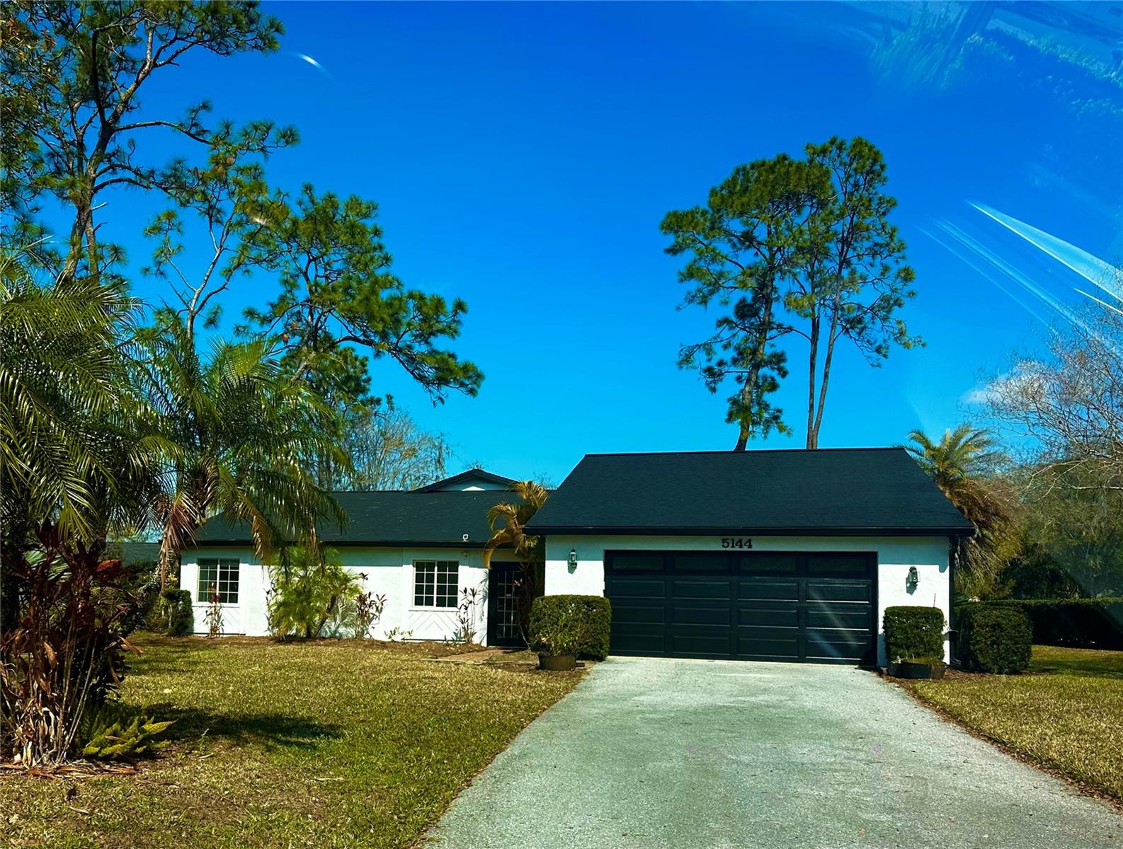 5144 Pine Tree Ln photo 1