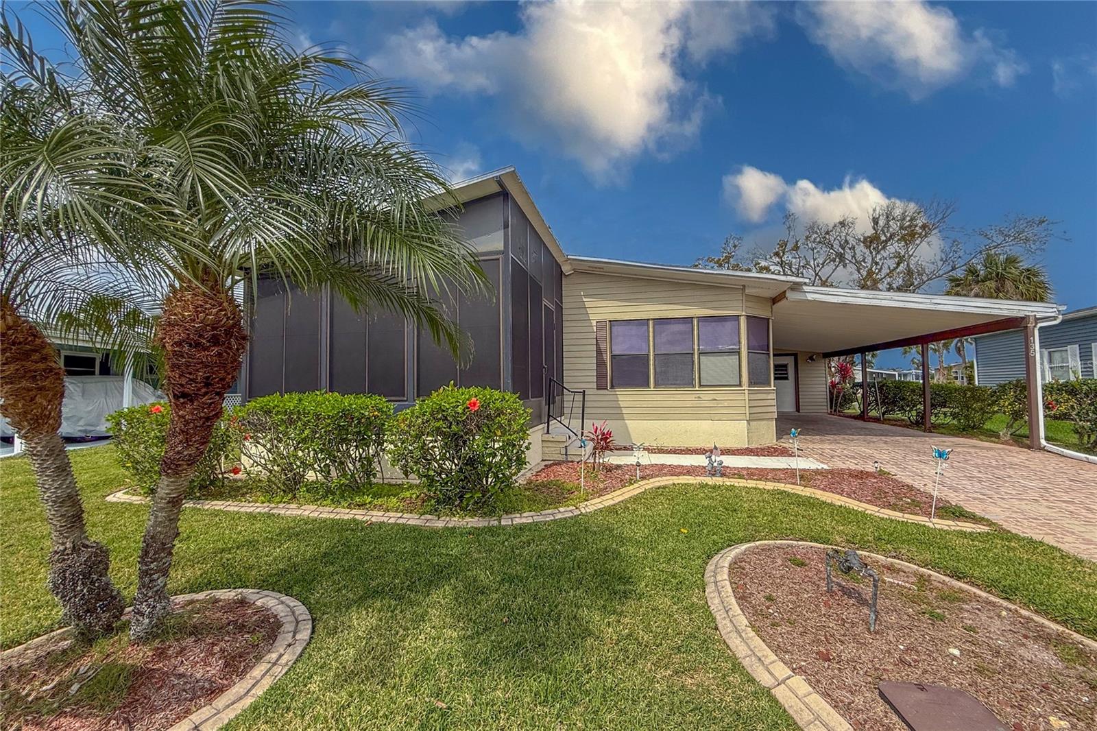 135 Hummingbird Ave