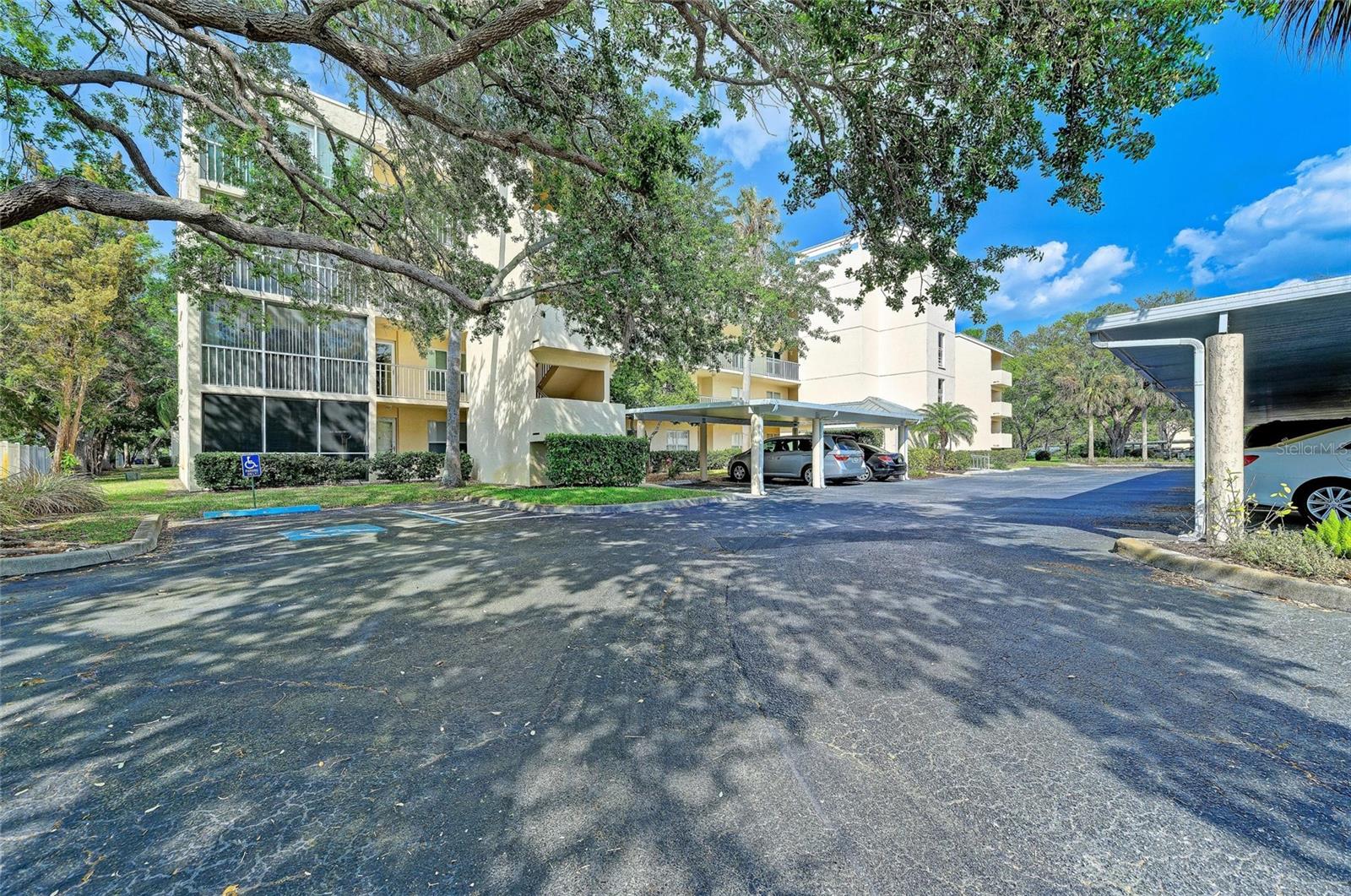 3980 Ironwood Cir #206