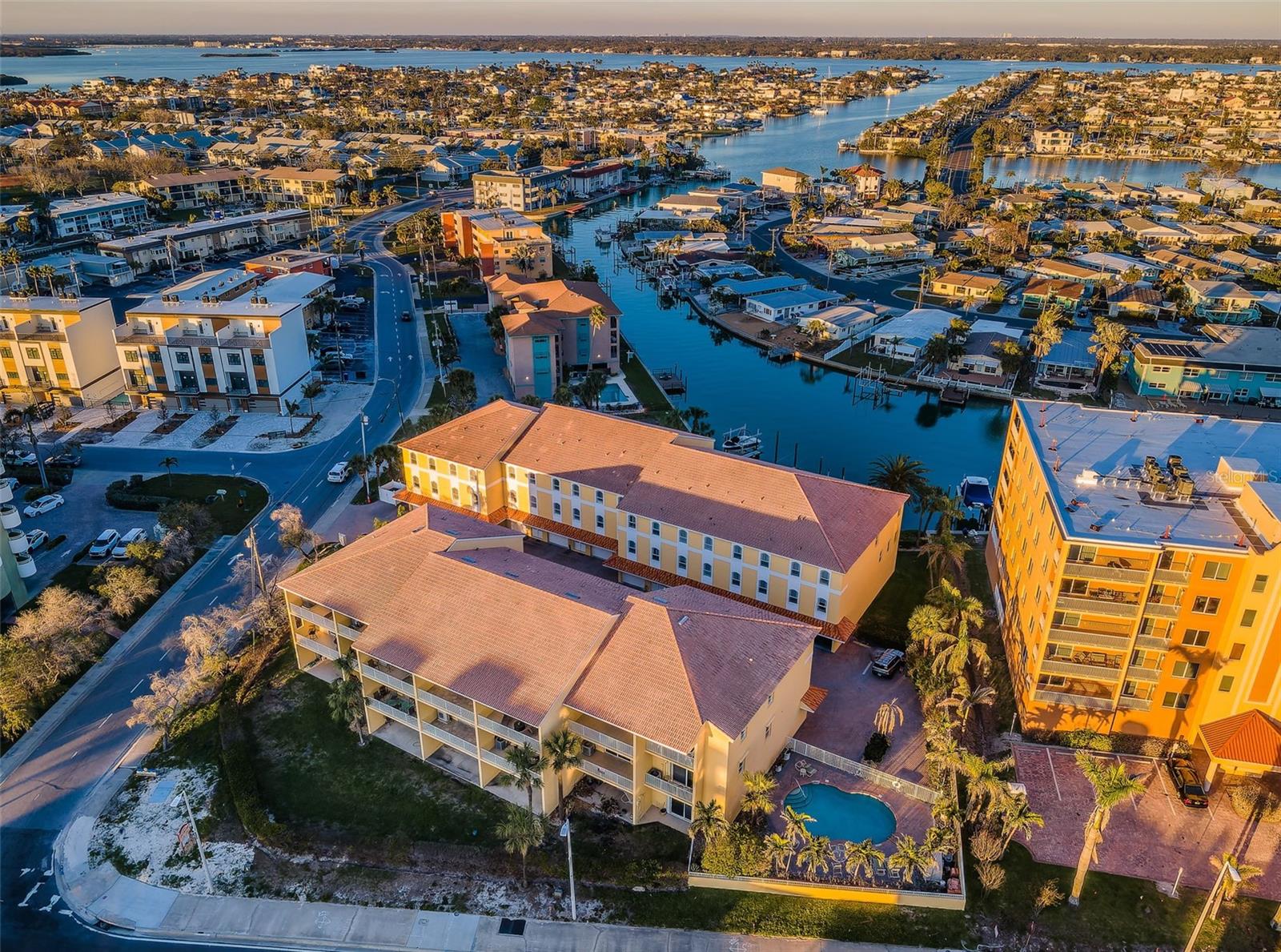 11595 Gulf Blvd #6